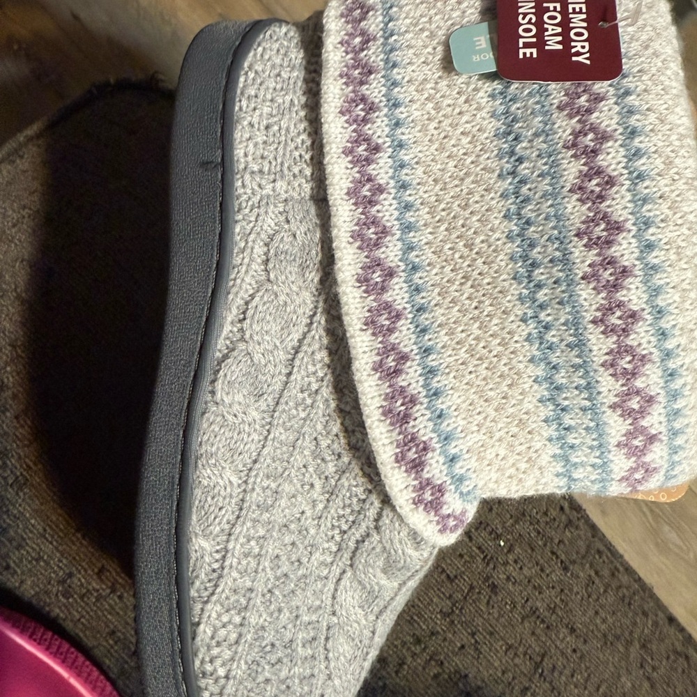 Memory foam Cozy Gray Knit Slippers with Purple and Blue Accents